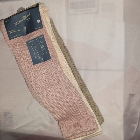 Universal Thread Other - UNIVERSAL tread Woman's socks 3 pack